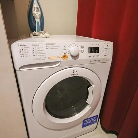 Duplex In The Heart Of Old Terrace + Parking *